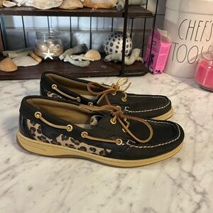 Sperry Black and Leopard Print Loafers boat shoe NwOT size 9